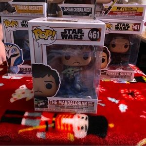 Funko Star Wars the mandalorian with grogu